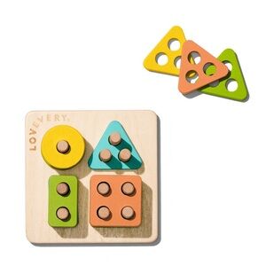 Lovevery A 3D puzzle to practice cradling and nesting complex shapes.